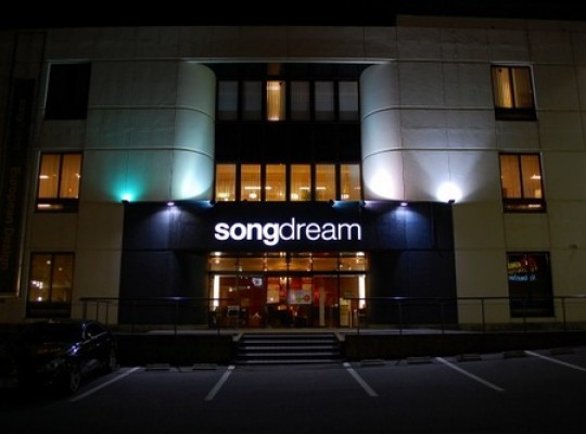 家具選びに行きました!!