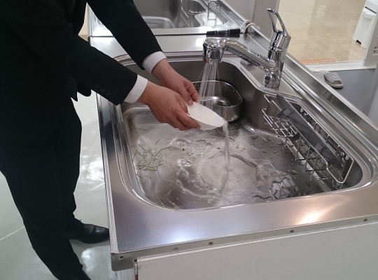 奥様にやさしい「グッドデザイン賞」のキッチンを見に行く