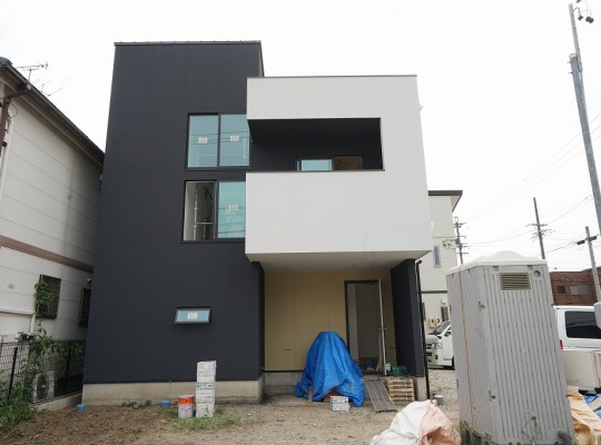 中川区注文住宅「K様邸」塗装工事。