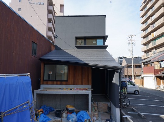 中村区注文住宅「ナナメに飛び出す庇のあるオフィス」完成間近
