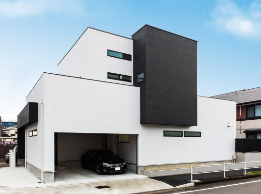 「WORKS」に施工事例が3棟追加されました。