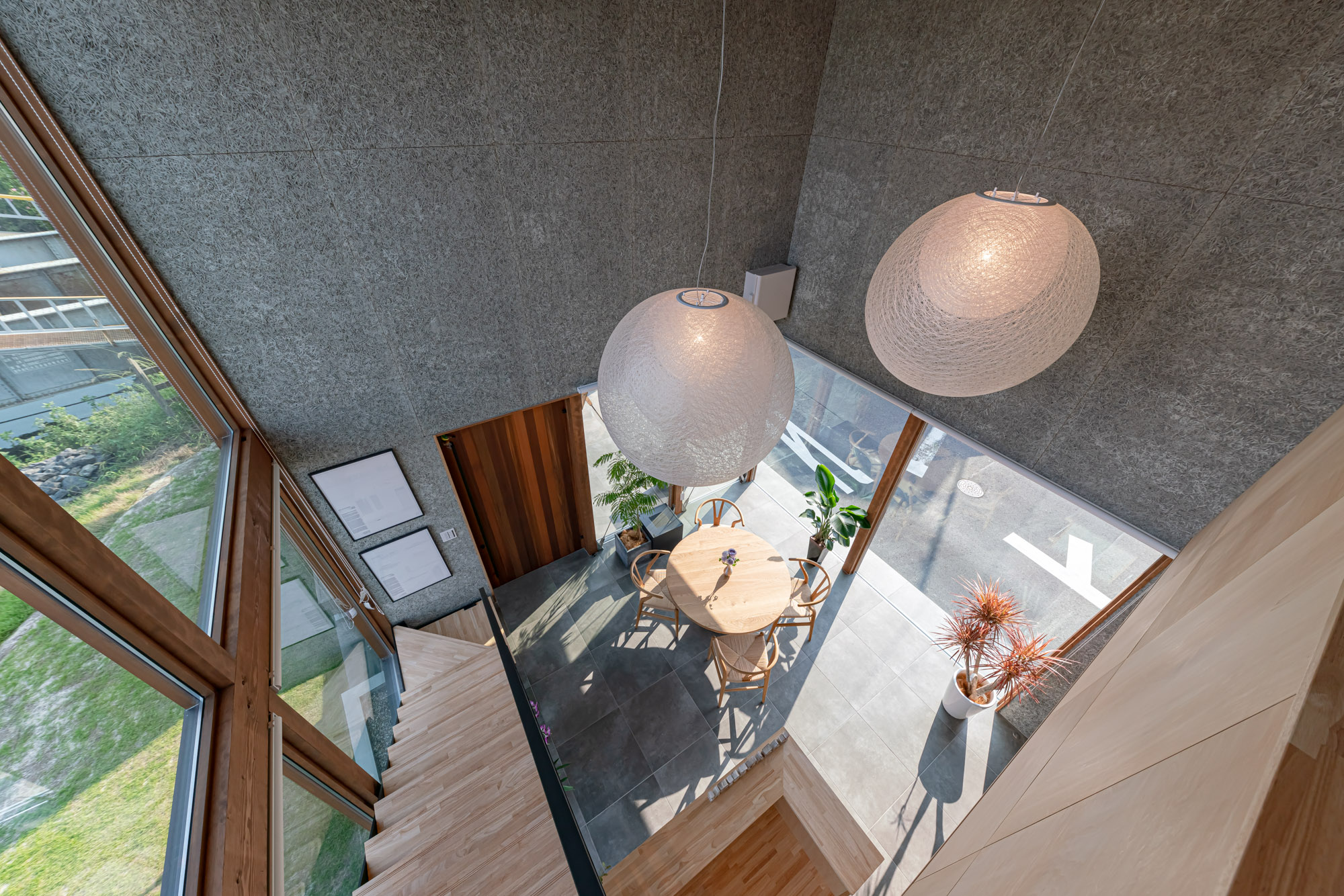 KAZA DESIGN中川本社のエントランス